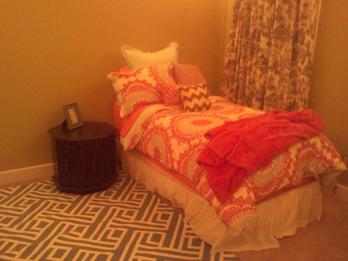 Mollie’s List of Must Haves For Dorm Living