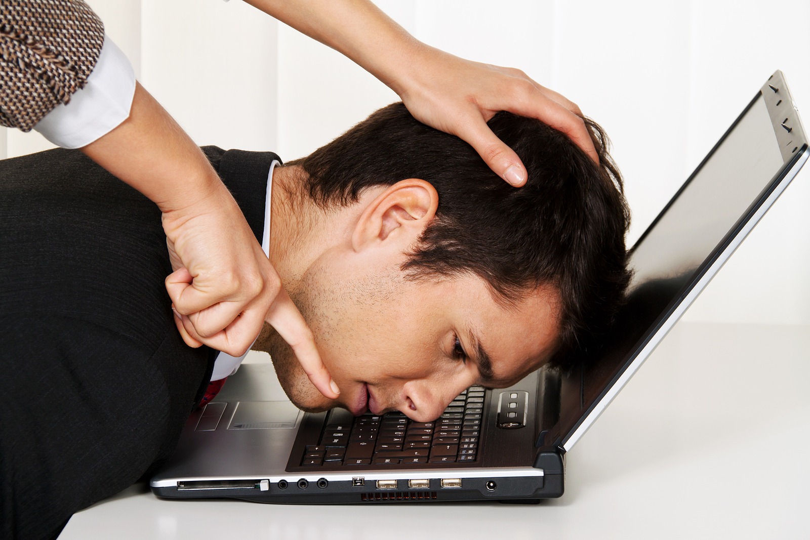 Identifying the Stages of Workplace Violence